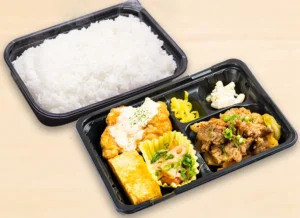 チキン南蛮・牛カルビ炒め弁当 890円（税込）