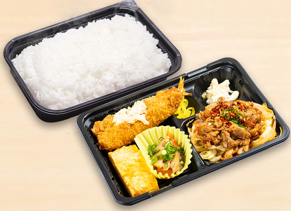 エビフライ・旨辛牛カルビ炒め弁当 890円(税込)