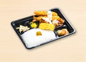 洋食ダブル タルタル酢鶏＆エビフライ弁当 730円（税込）